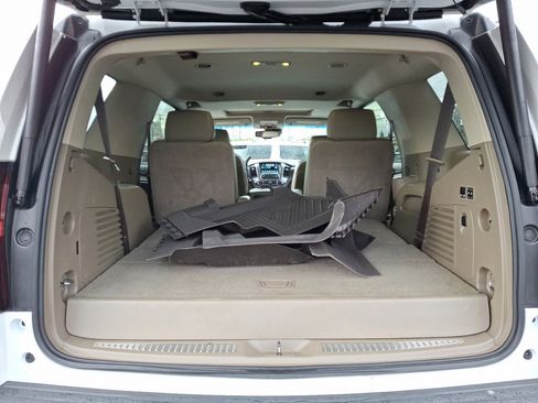 Used 2017 Chevrolet Tahoe LT w/ Luxury Package image 18