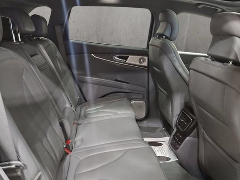 Used 2019 Lincoln Nautilus Reserve w/ Ultimate Package AWD/4WD image 21