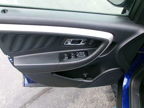 Used 2014 Ford Taurus SEL w/ Equipment Group 201A FWD image 11