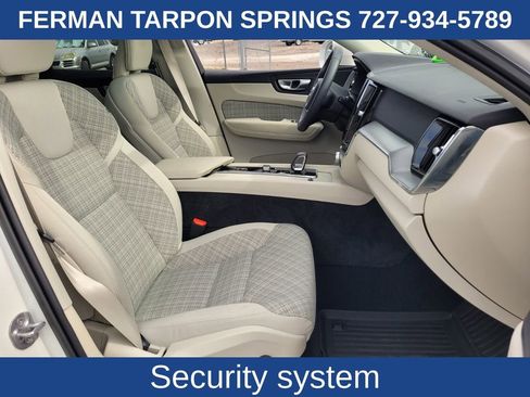 Certified 2022 Volvo XC60 T8 Inscription Expression image 21