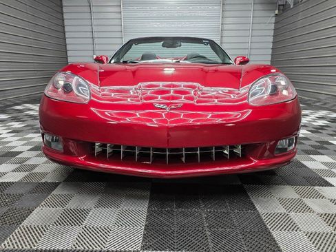 Used 2010 Chevrolet Corvette Convertible w/ Preferred Equipment Group RWD image 4