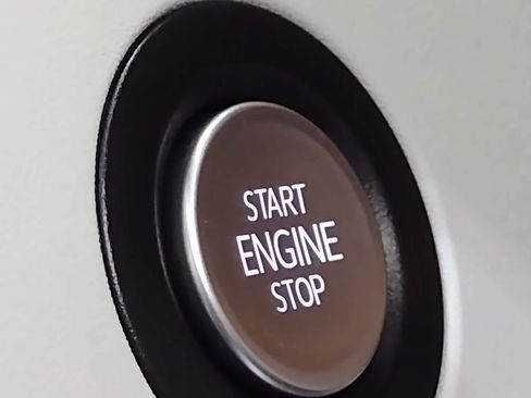 New 2025 Volkswagen ID. Buzz 1st Edition image 41