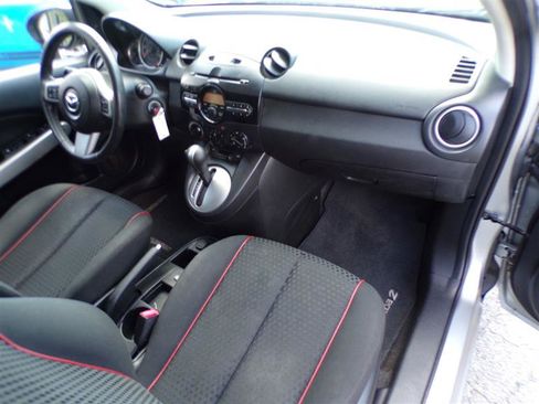 Used 2012 MAZDA MAZDA2 Touring FWD image 18
