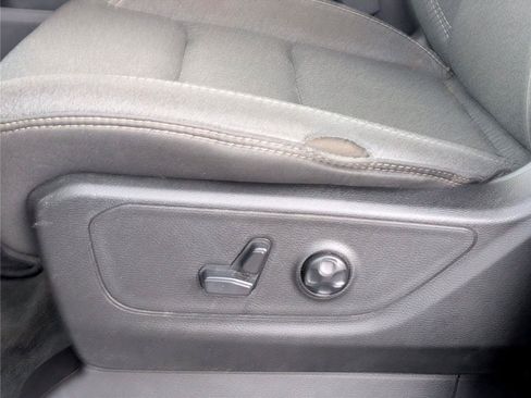 Used 2020 RAM 1500 Big Horn AWD/4WD image 12