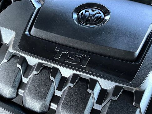 Used 2018 Volkswagen Passat 2.0T S w/ Driver Assistance Package image 26