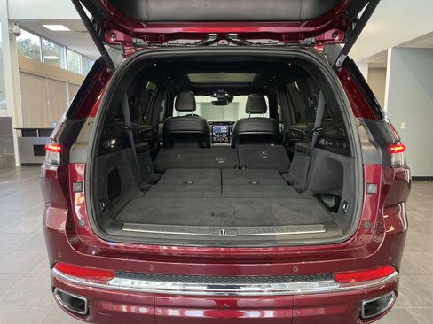 Used 2022 Jeep Grand Cherokee L Overland image 38