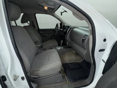 Used 2018 Nissan Frontier SV AWD/4WD image 21