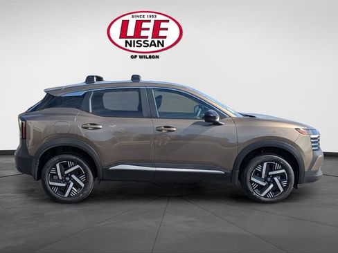 New 2026 Nissan Kicks SV w/ Cold Weather Package FWD image 2