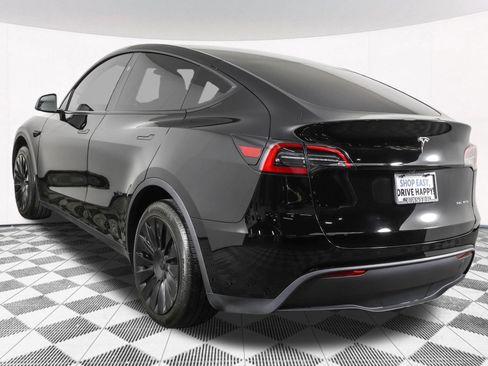 Used 2023 Tesla Model Y Long Range AWD/4WD image 15