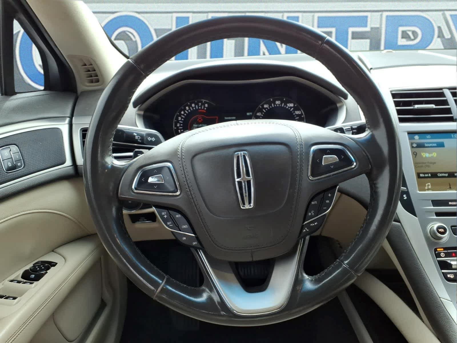 Used 2017 Lincoln MKZ Premiere FWD image 15