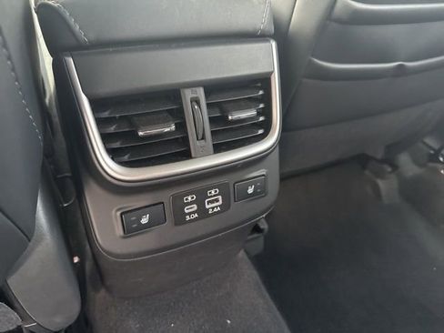 Used 2024 Subaru Outback Limited image 31