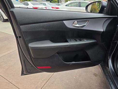 Used 2024 Kia Forte LXS FWD image 25