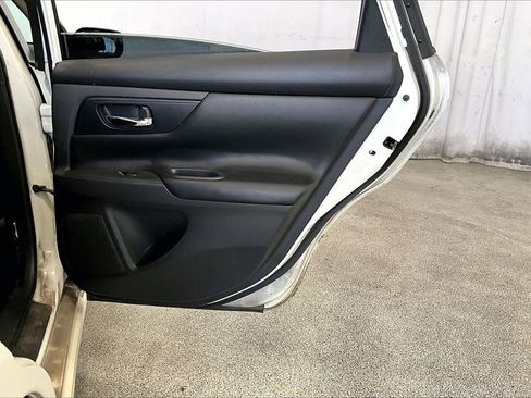 Used 2016 Nissan Altima 2.5 S w/ Power Driver Seat Package image 22