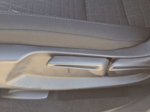 New 2026 Honda HR-V LX image 12