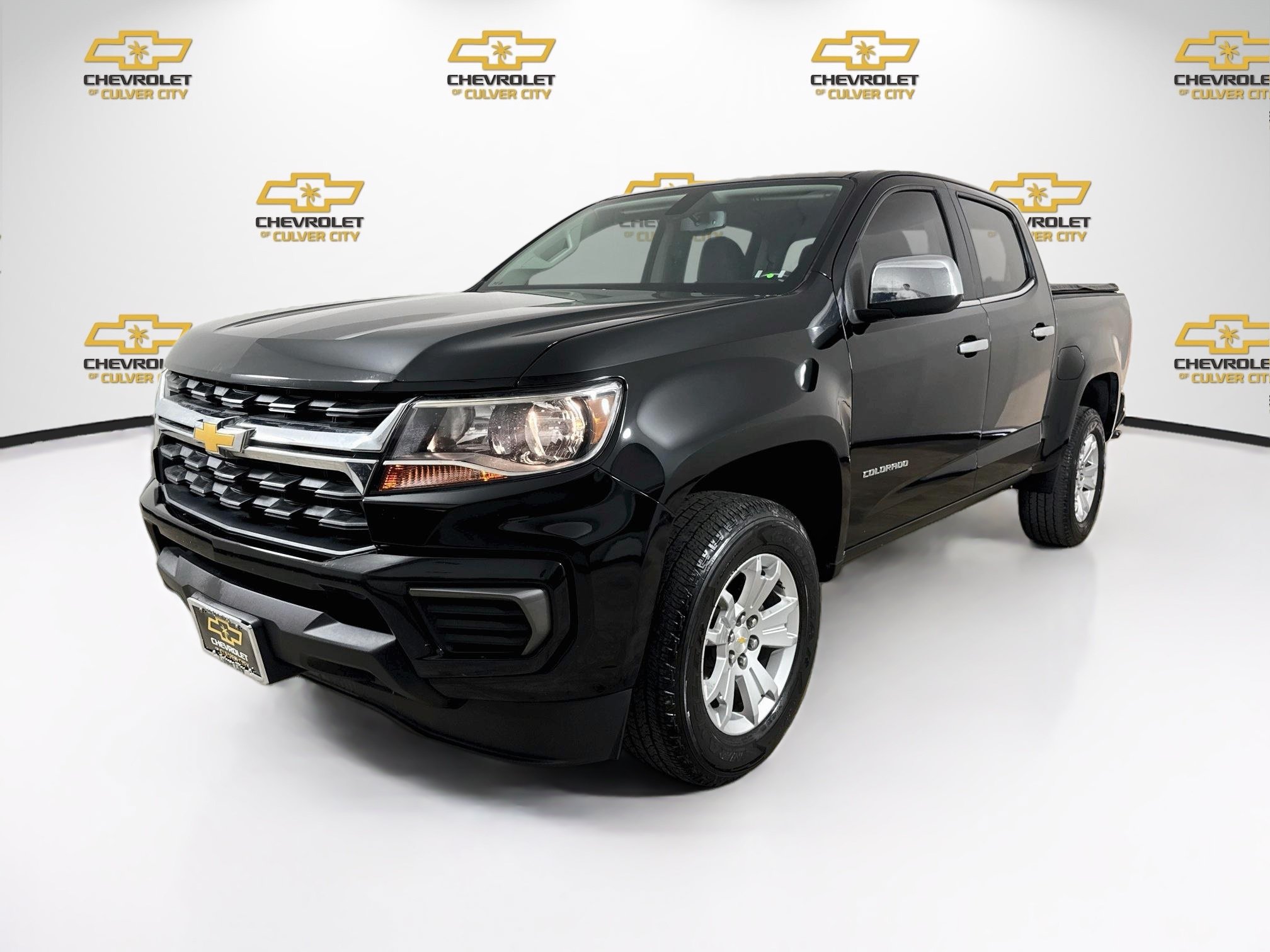 Used 2021 Chevrolet Colorado LT w/ Chrome Appearance Package RWD image 3