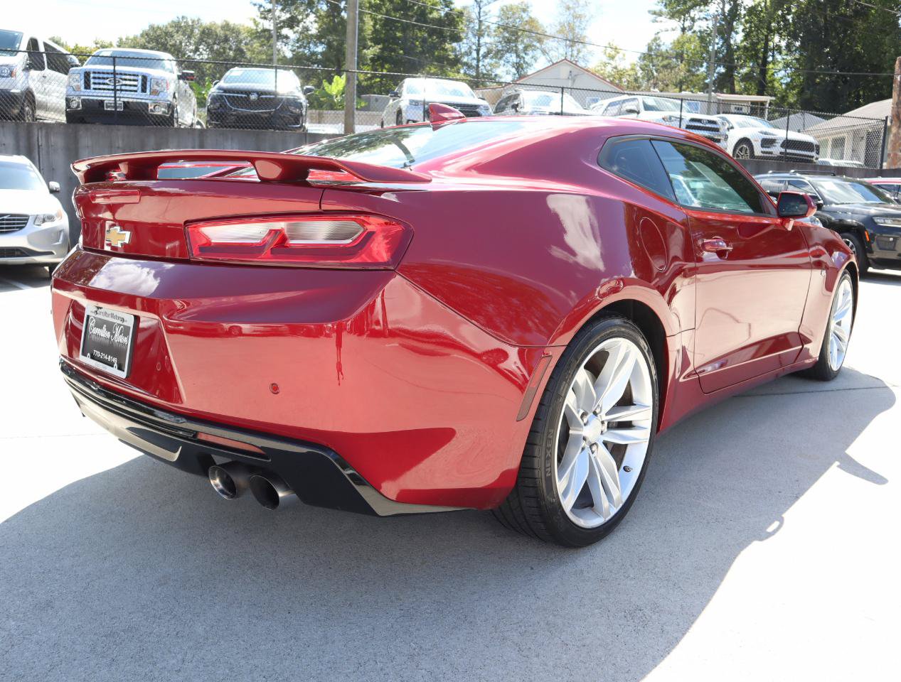 Used 2018 Chevrolet Camaro SS RWD image 7