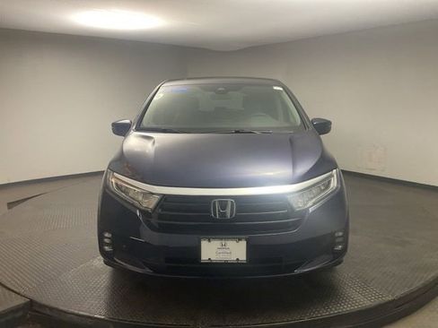 Certified 2024 Honda Odyssey Touring image 2