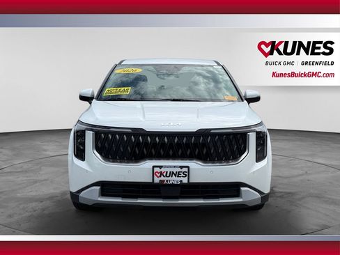 Used 2026 Kia Carnival FWD image 4