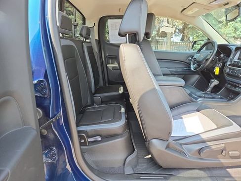 Used 2020 Chevrolet Colorado Z71 AWD/4WD image 31