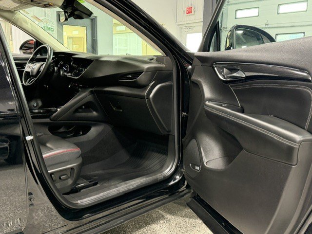 Certified 2023 Buick Envision Essence w/ Technology Package I AWD/4WD image 7