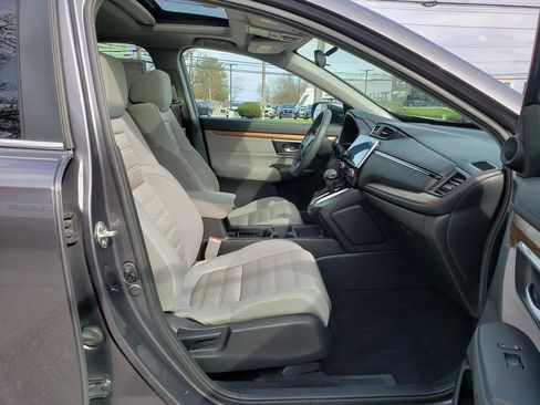 Used 2017 Honda CR-V EX image 18