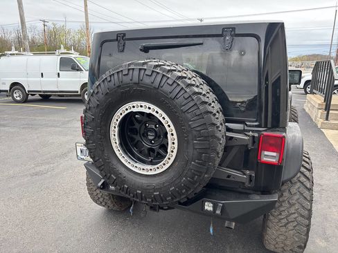 Used 2016 Jeep Wrangler Sport AWD/4WD image 8