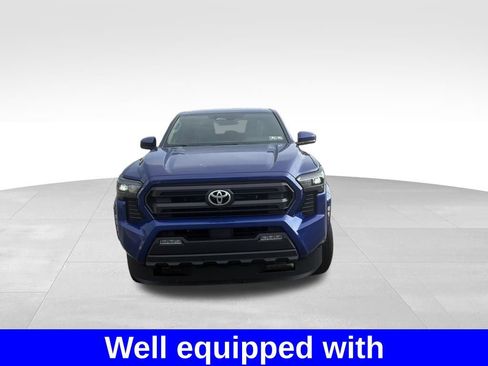 Used 2025 Toyota Tacoma SR5 AWD/4WD image 3
