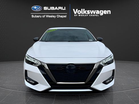 Used 2022 Nissan Sentra SR w/ Lighting Package FWD image 2
