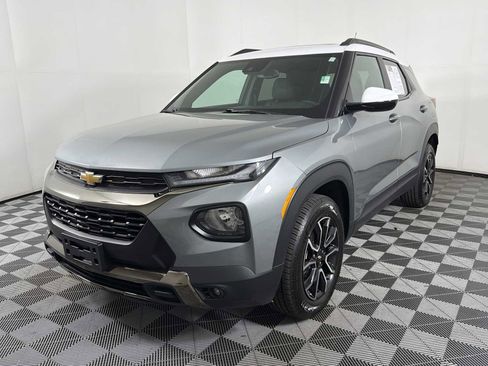 Certified 2023 Chevrolet TrailBlazer ACTIV w/ Sun and Liftgate Package AWD/4WD image 3