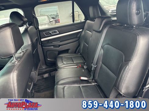 Used 2017 Ford Explorer XLT w/ Equipment Group 202A FWD image 15