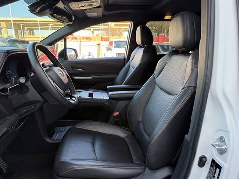 Used 2023 Toyota Sienna XSE w/ XSE Plus Package image 29