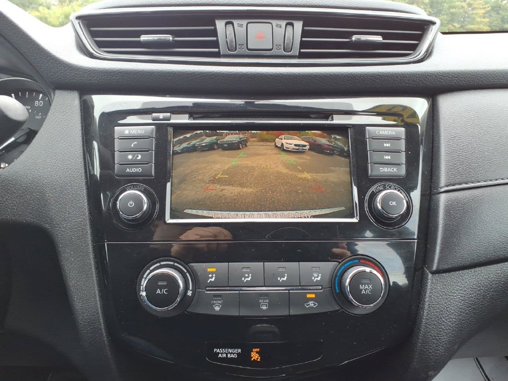 Used 2018 Nissan Rogue S AWD/4WD image 21