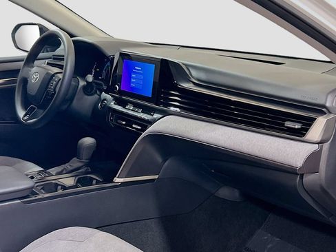 Used 2025 Toyota Camry LE w/ Convenience Package FWD image 25