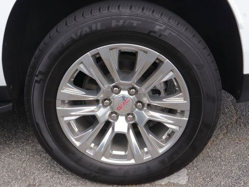 Used 2024 GMC Yukon XL Denali RWD image 44