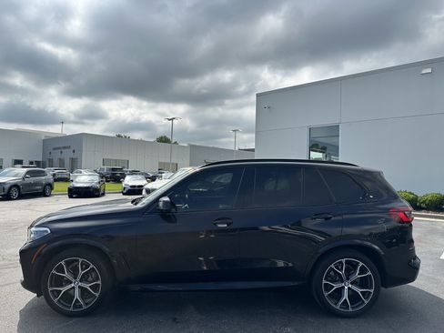 Used 2019 BMW X5 xDrive40i w/ M Sport Package AWD/4WD image 2