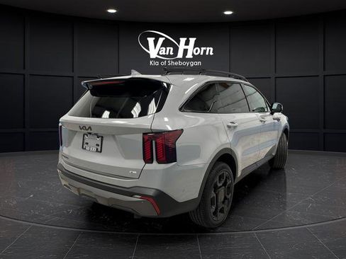 Used 2025 Kia Sorento SX AWD/4WD image 7