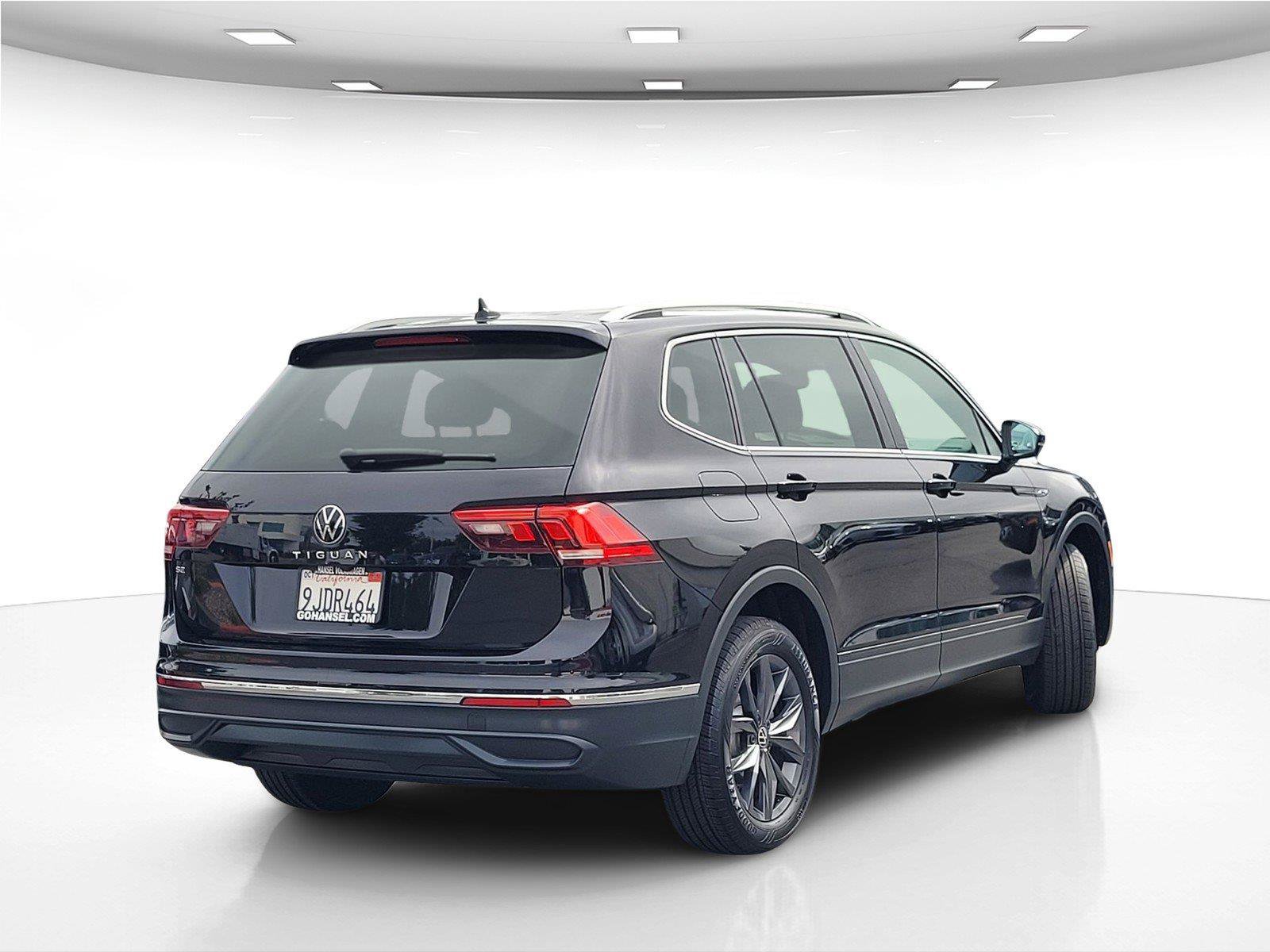 Certified 2023 Volkswagen Tiguan SE FWD image 6