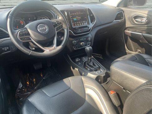 Used 2019 Jeep Cherokee Limited image 12