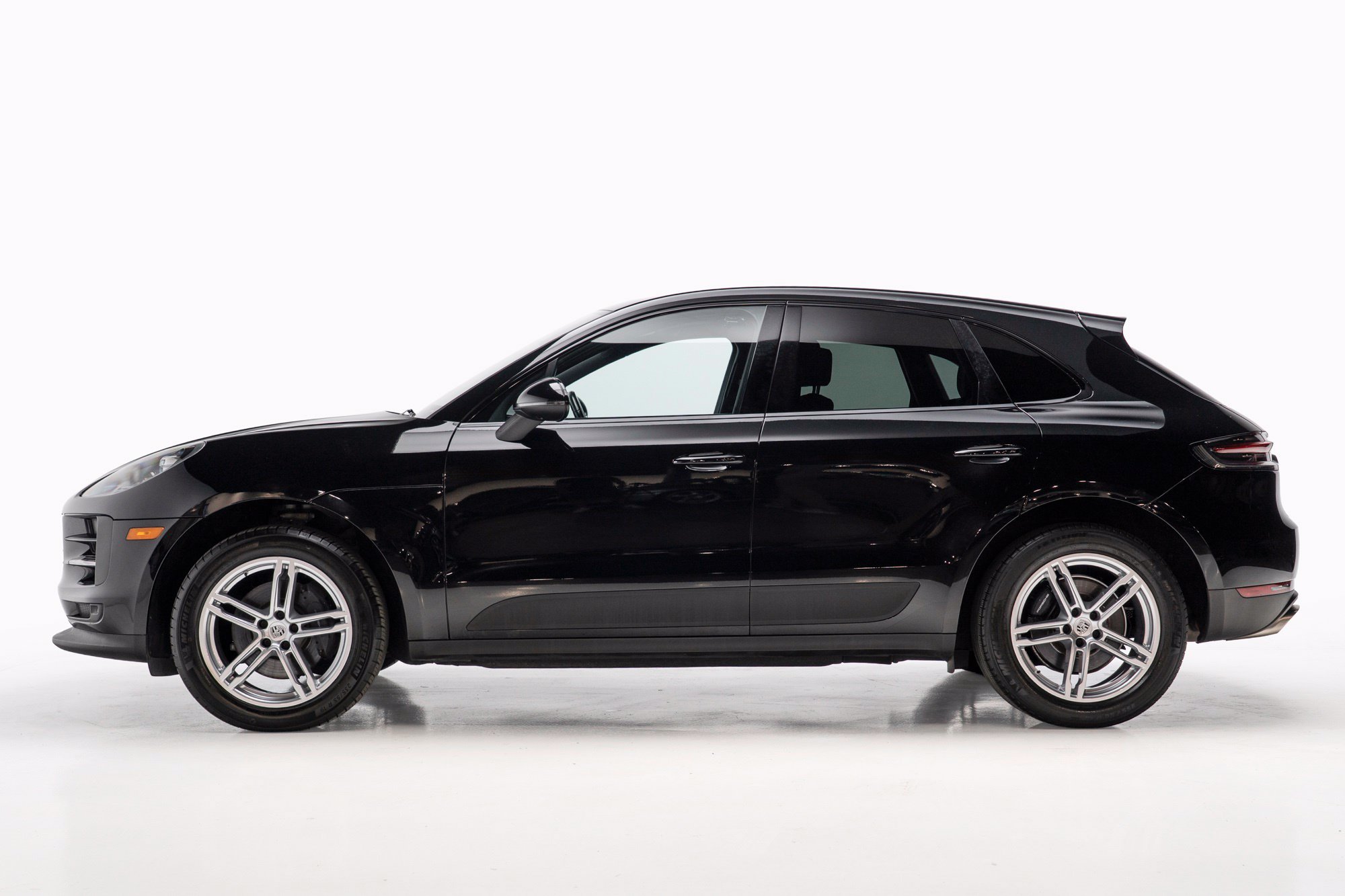 Used 2020 Porsche Macan AWD/4WD image 11