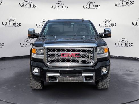 Used 2016 GMC Sierra 2500 Denali w/ Duramax Plus Package image 2