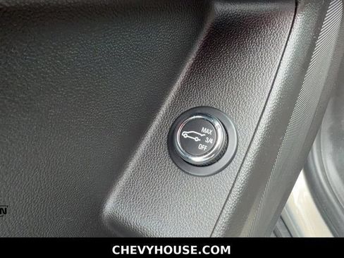 Used 2018 Chevrolet Traverse LT FWD image 34