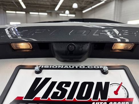 Used 2024 Ford Explorer XLT w/ Equipment Group 202A image 16