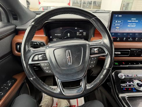 Used 2023 Lincoln Nautilus Reserve FWD image 16