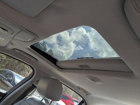 Used 2005 Jaguar XJ8 L image 18