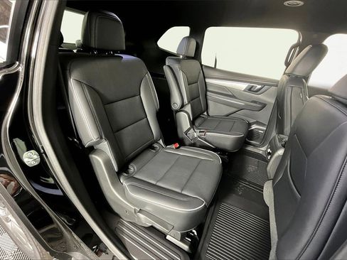 New 2026 Buick Enclave Preferred w/ Power Package image 9