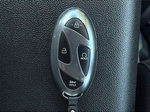 Used 2024 Hyundai Elantra SEL FWD image 21