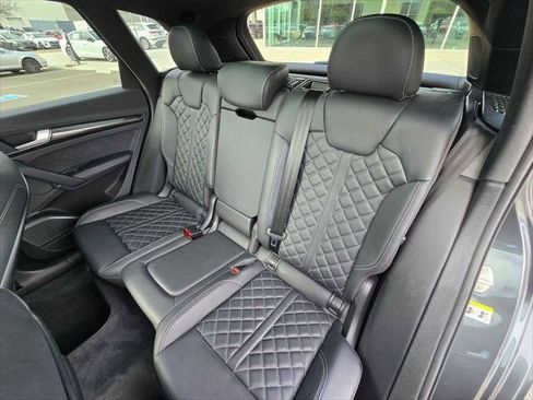 Used 2023 Audi SQ5 Prestige w/ Prestige Package AWD/4WD image 17