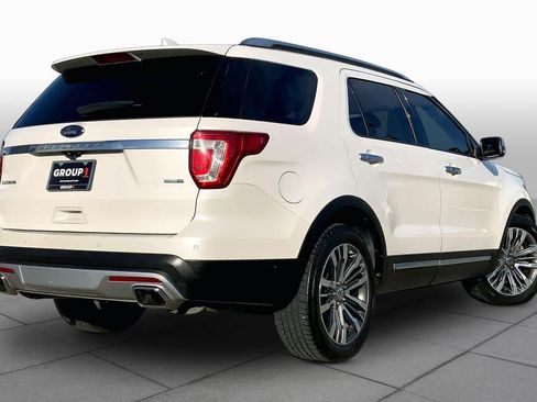 Used 2017 Ford Explorer Platinum AWD/4WD image 13