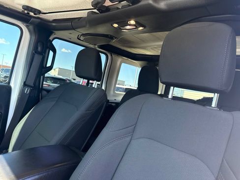 Used 2019 Jeep Wrangler Unlimited Sport S AWD/4WD image 21