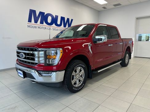 Used 2022 Ford F150 Lariat image 2